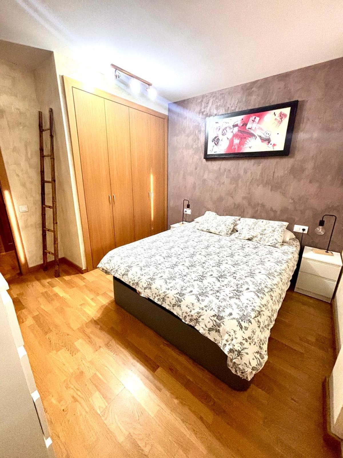 Apartamento L Auet プラ・デ・ラ・エルミータ エクステリア 写真