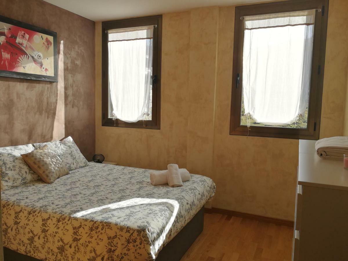 Apartamento L Auet プラ・デ・ラ・エルミータ エクステリア 写真